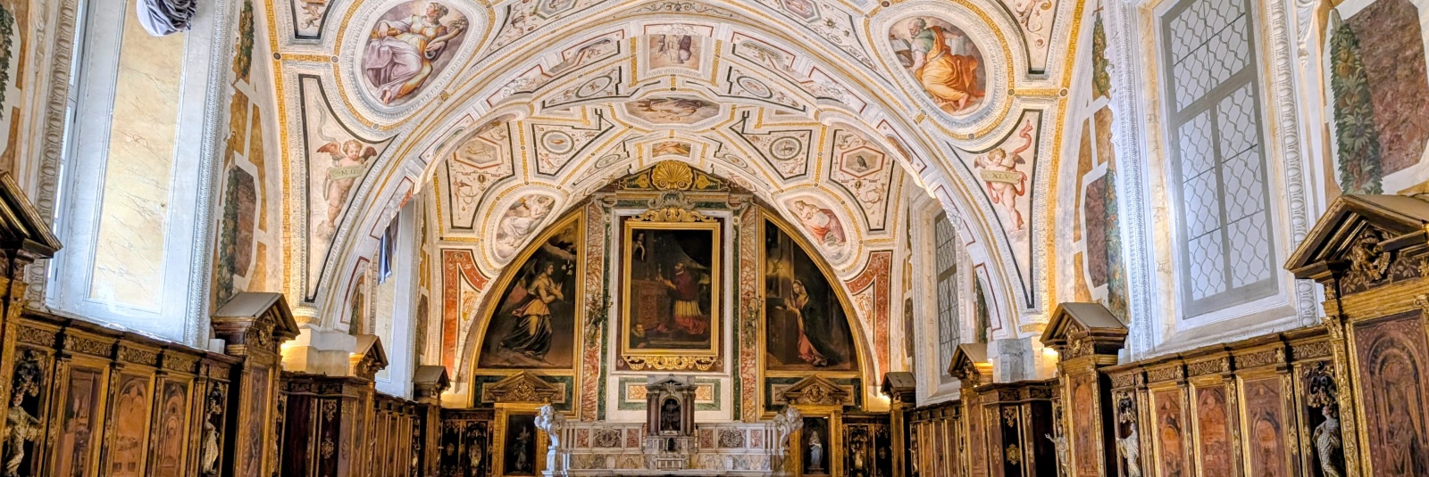 Sant'Anna dei Lombardi Complex in Naples