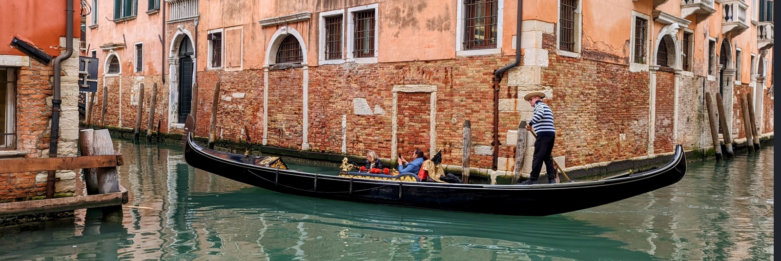 Gondola Ride in Venice (2026 Info, Price and Tours)