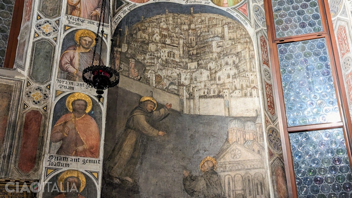To the left, a fresco depicts the city of Padua as it appeared in the 14th century.