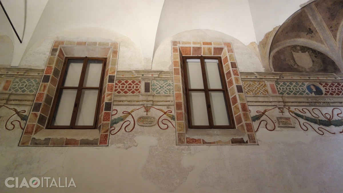 The museum still preserves traces of the old decorations.