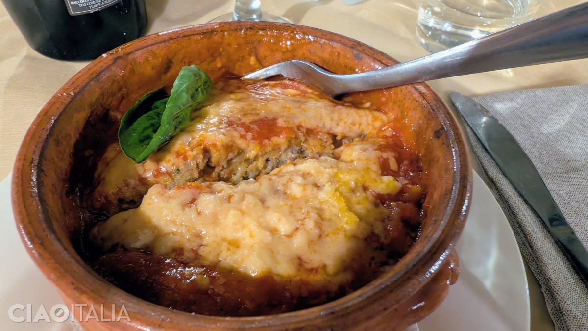 Pipi chini (stuffed peppers)