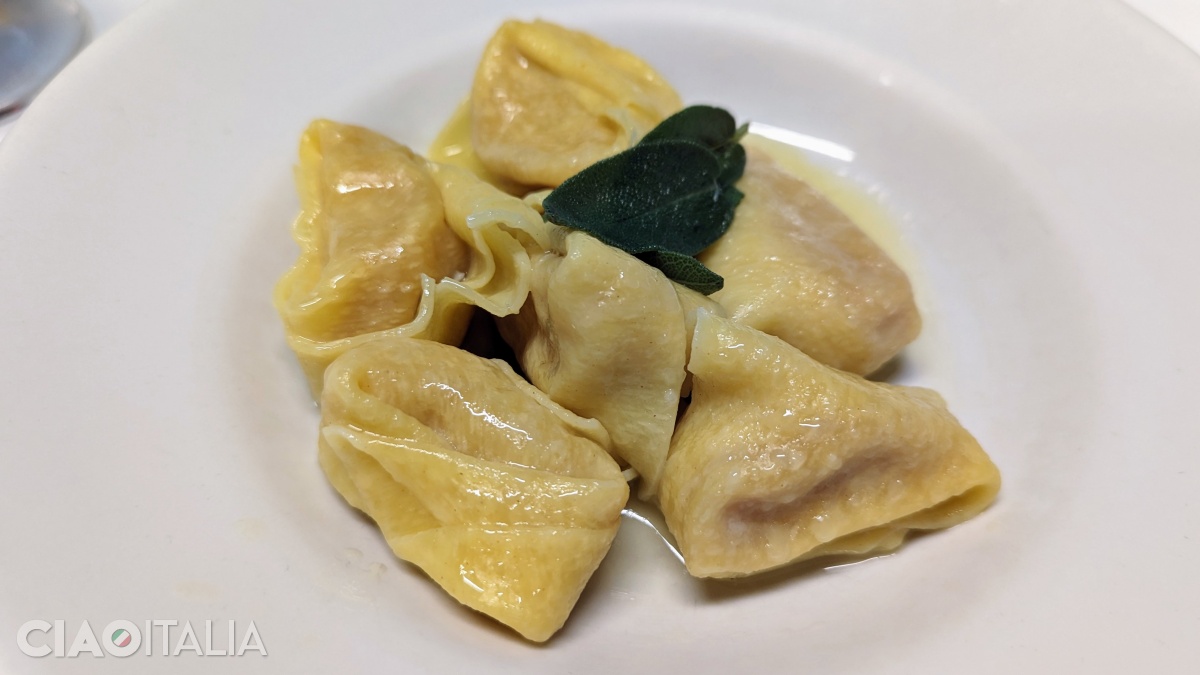 Tortelloni with pumpkin, butter, and sage