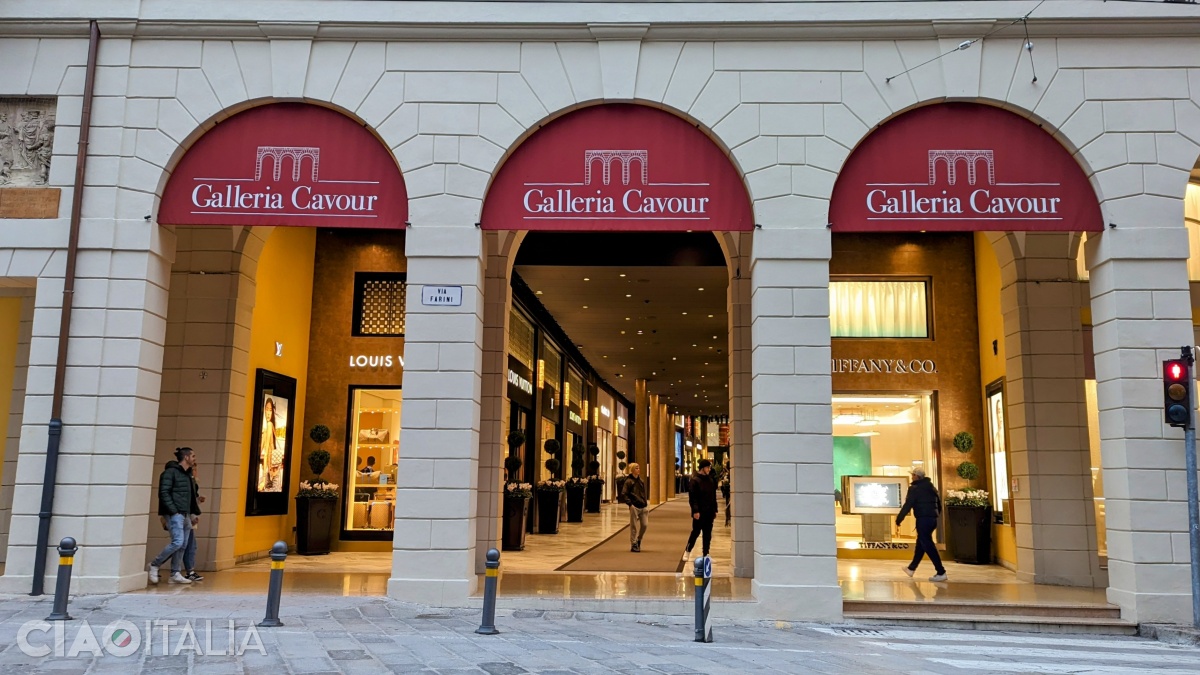 Galleria Cavour is the place where you find luxury brands.