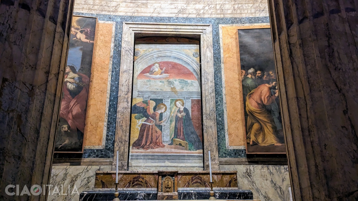 The fresco of the Annunciation dates to the 15th century.