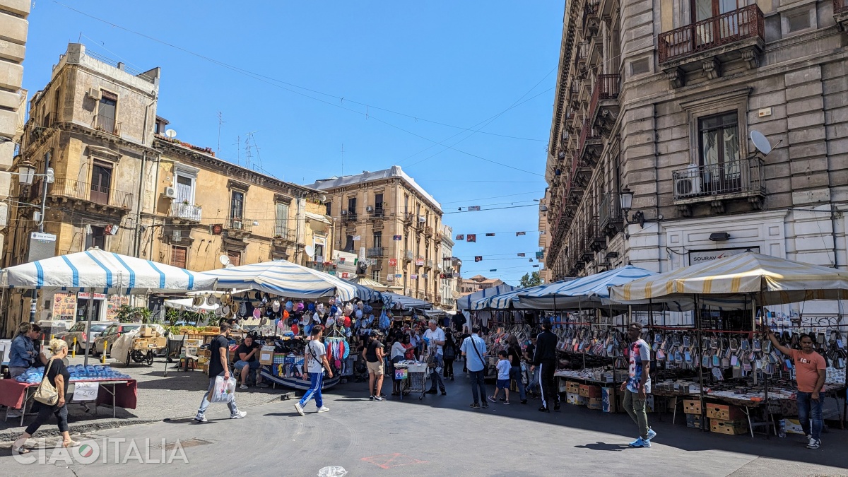 An open-air market is held near the square.