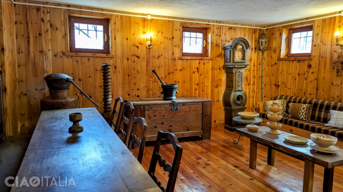 A tavern decorated with objects that reflect Valdostan tradition