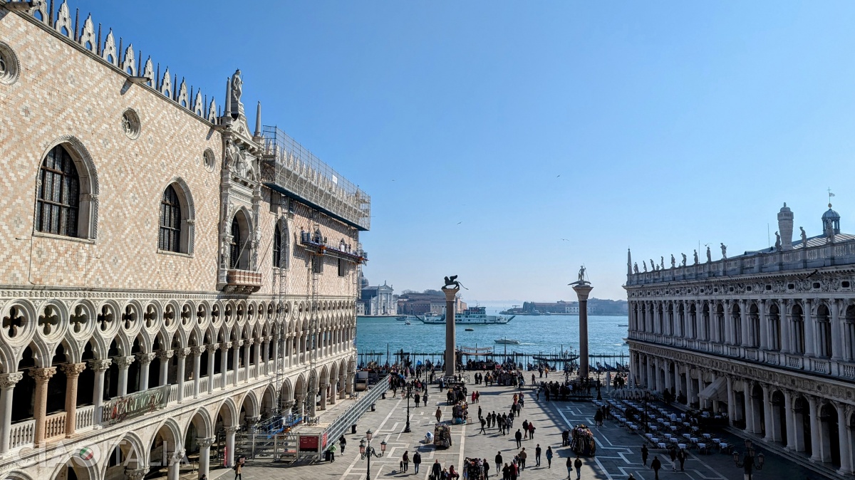 The Doge's Palace (left) and the Marciana Library (right)