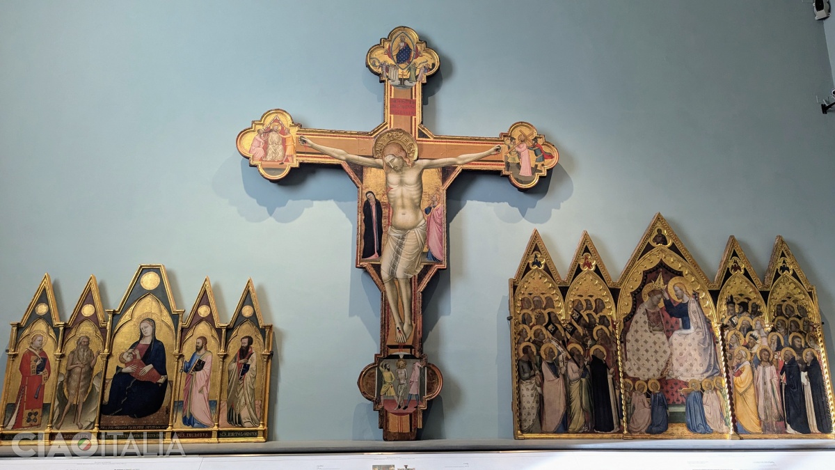 Bernardo Daddi - Crucifix (1338-1343)