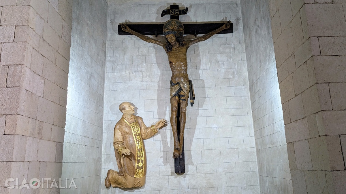 The wooden crucifix