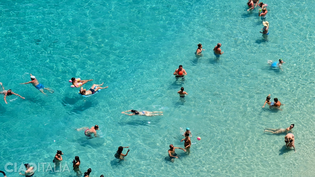 In this area of Tropea, the sea is stunning.