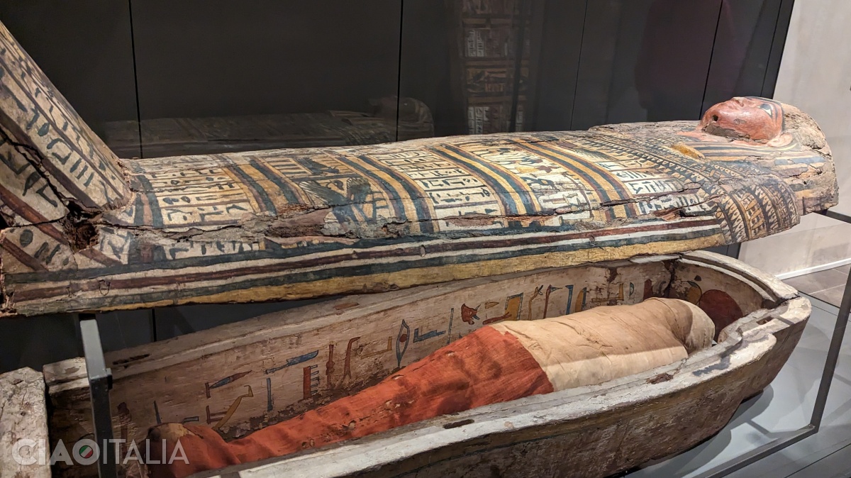 Wooden sarcophagus