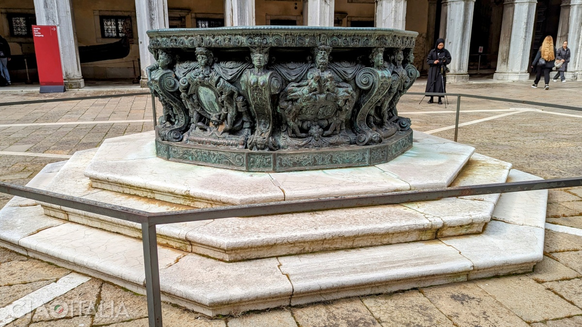 16th-century bronze fountain
