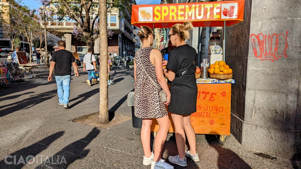 Natural juice stall in Catania