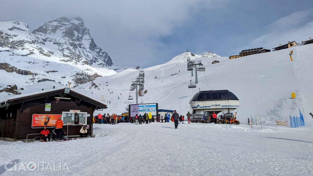 The Campetto and Cretaz chairlifts in Breuil-Cervinia