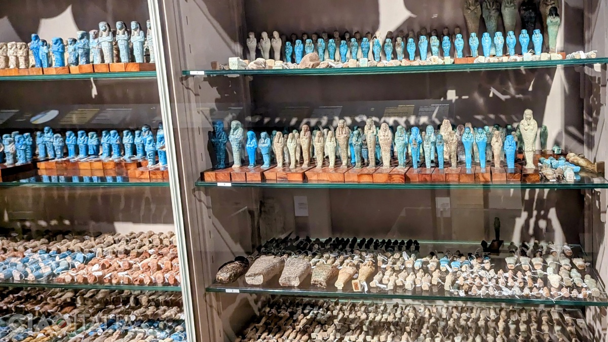 The Gallery of Material Culture, with about 10,000 objects that describe everyday life in Ancient Egypt.