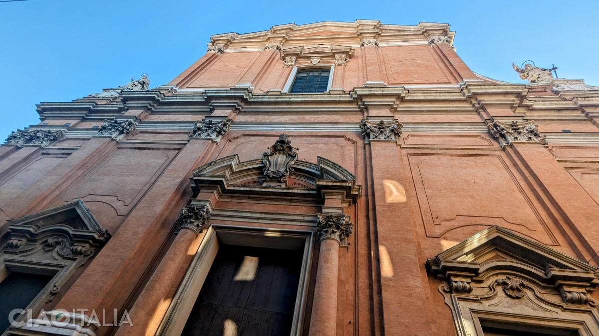 The Baroque façade of San Pietro Cathedral is quite hard to notice from the street.
