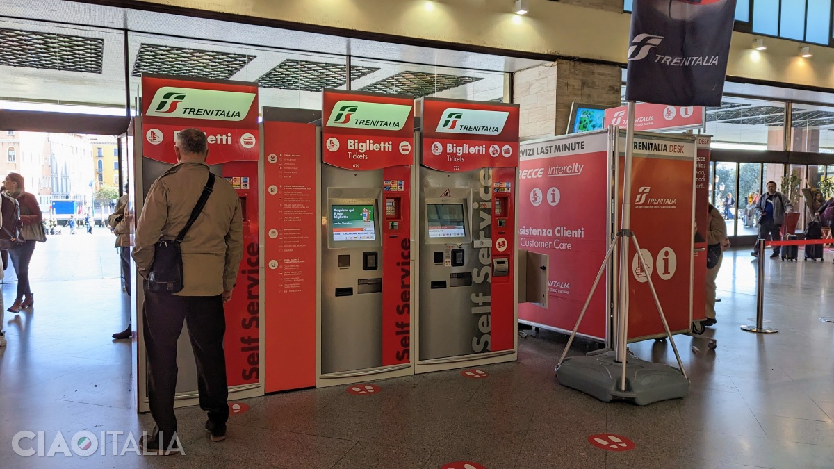 Trenitalia ticket machines