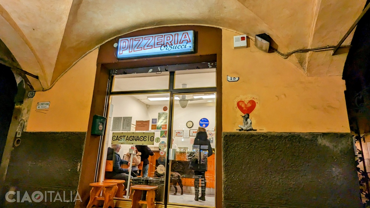 Pizzeria Orsucci is a popular, unpretentious place that has been in operation since 1922.