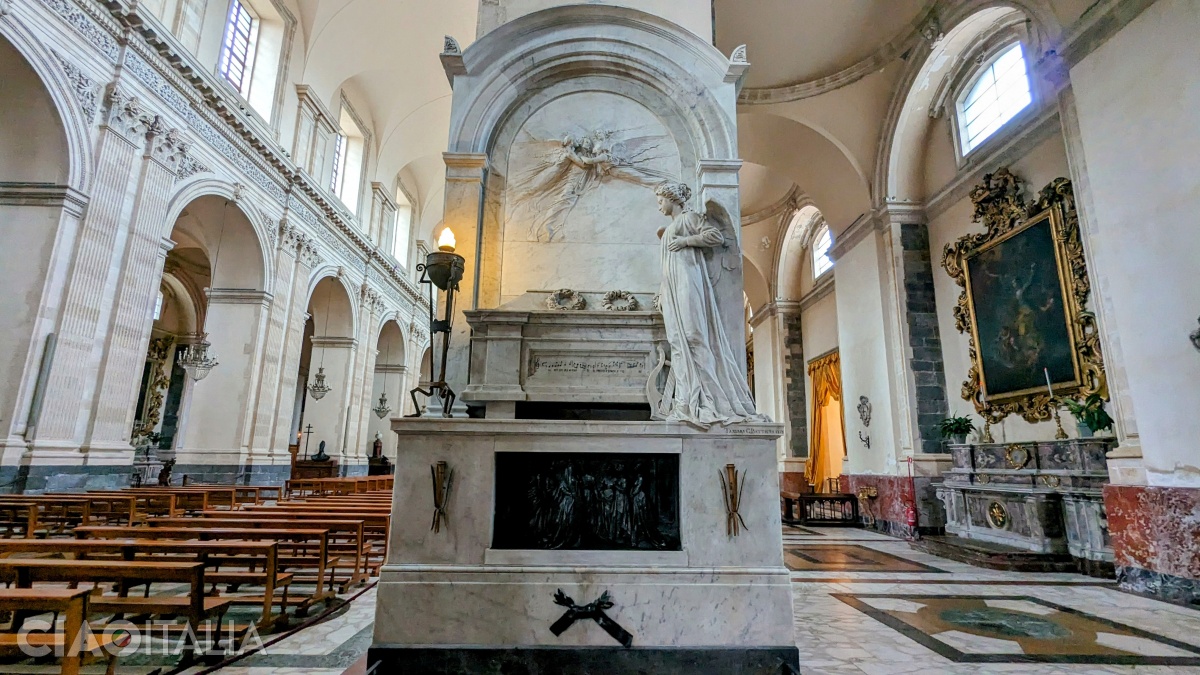 The tomb of the composer Vincenzo Bellini