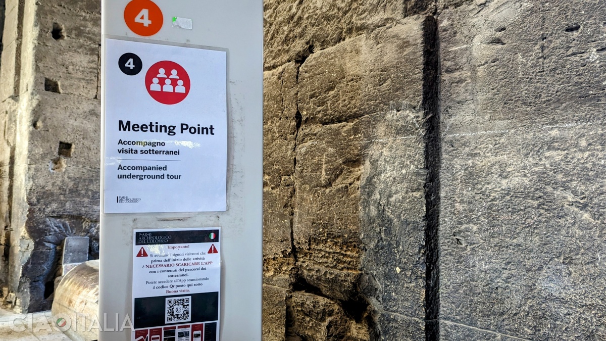 If you booked the Undergrounds and Arena tour, you will need to arrive at the meeting point 30 minutes before the scheduled time.