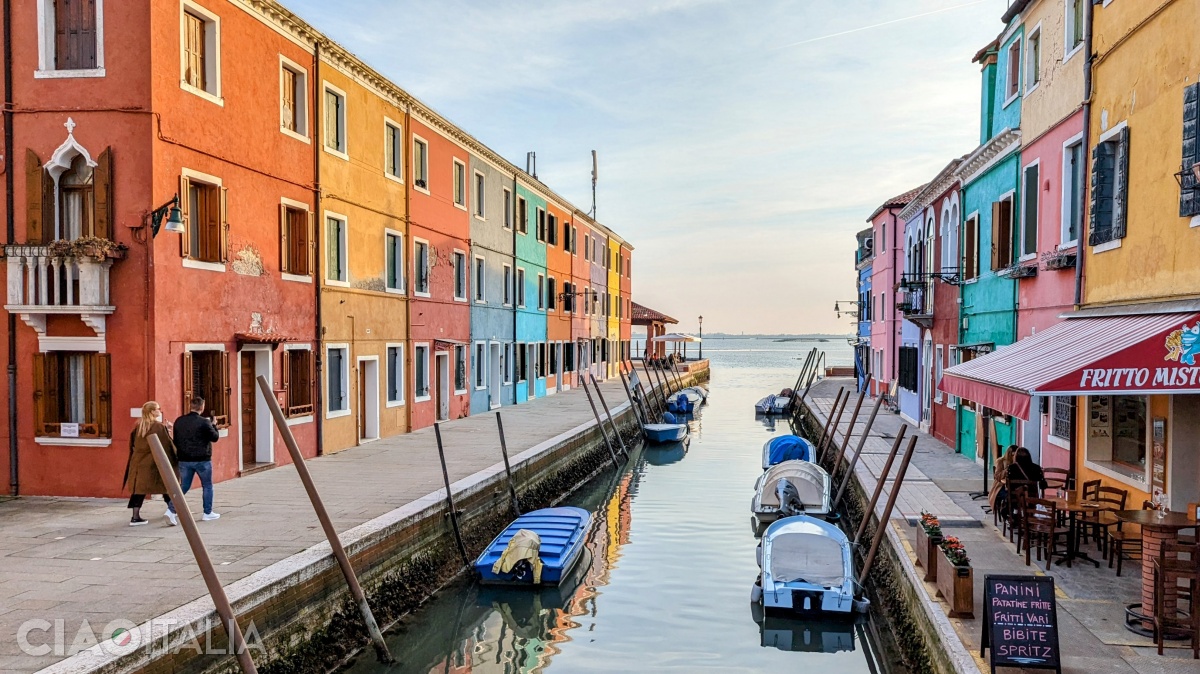 Walk through Burano to admire the colorful houses.