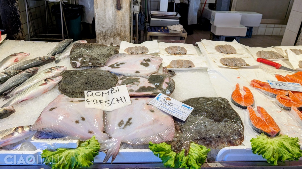 Rialto Market is open from Tuesday to Saturday, every morning.