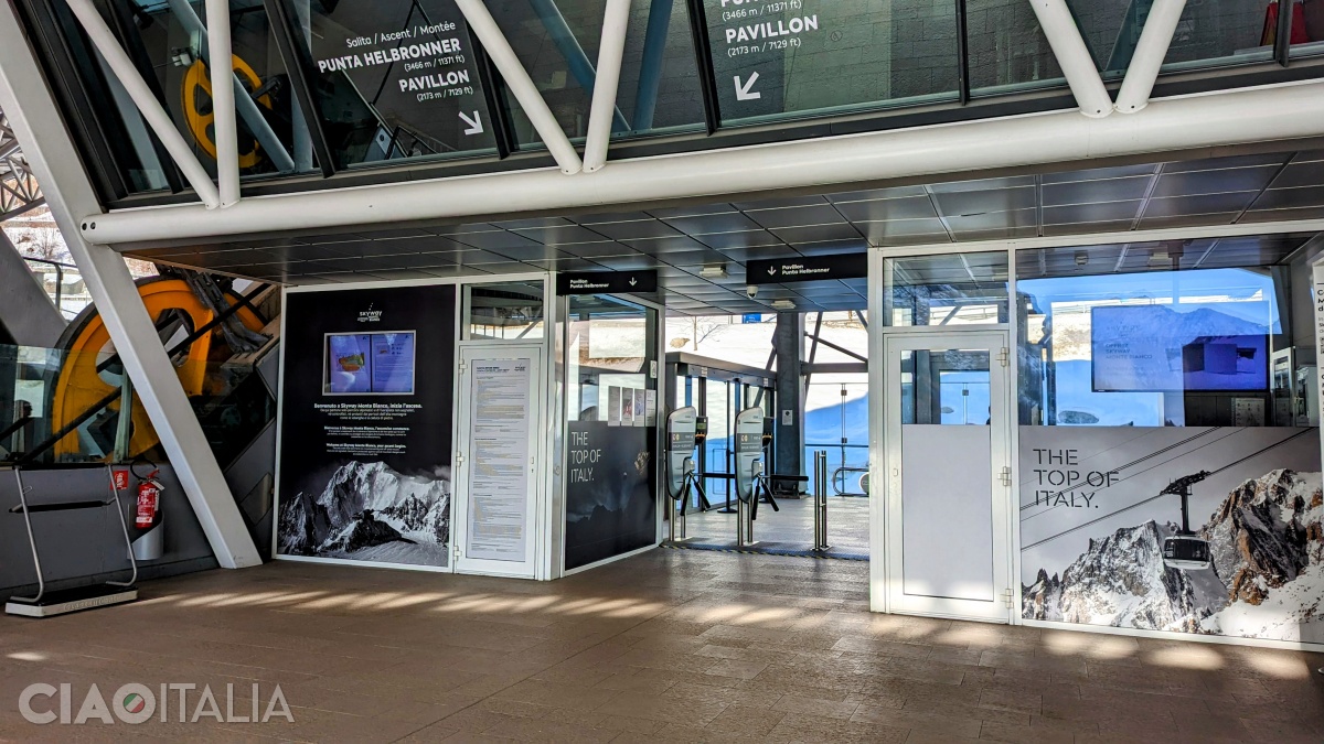 The Skyway cable cars depart every 15 minutes.