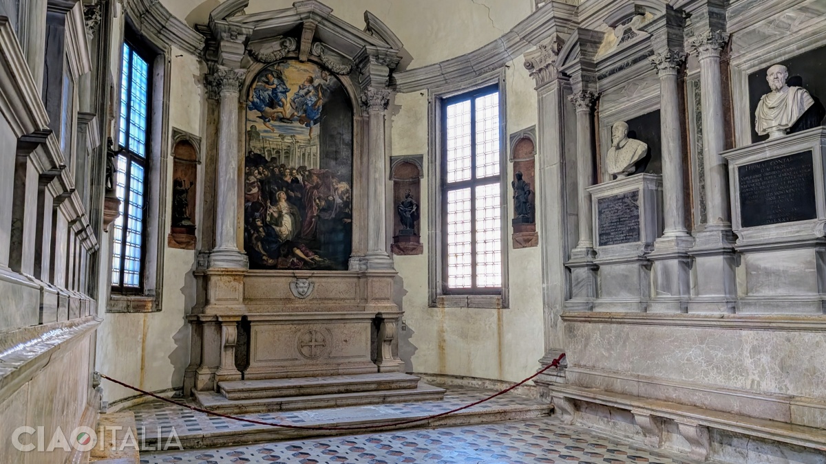 The Contarini Chapel, with Tintoretto's "The Miracle of Saint Agnes"