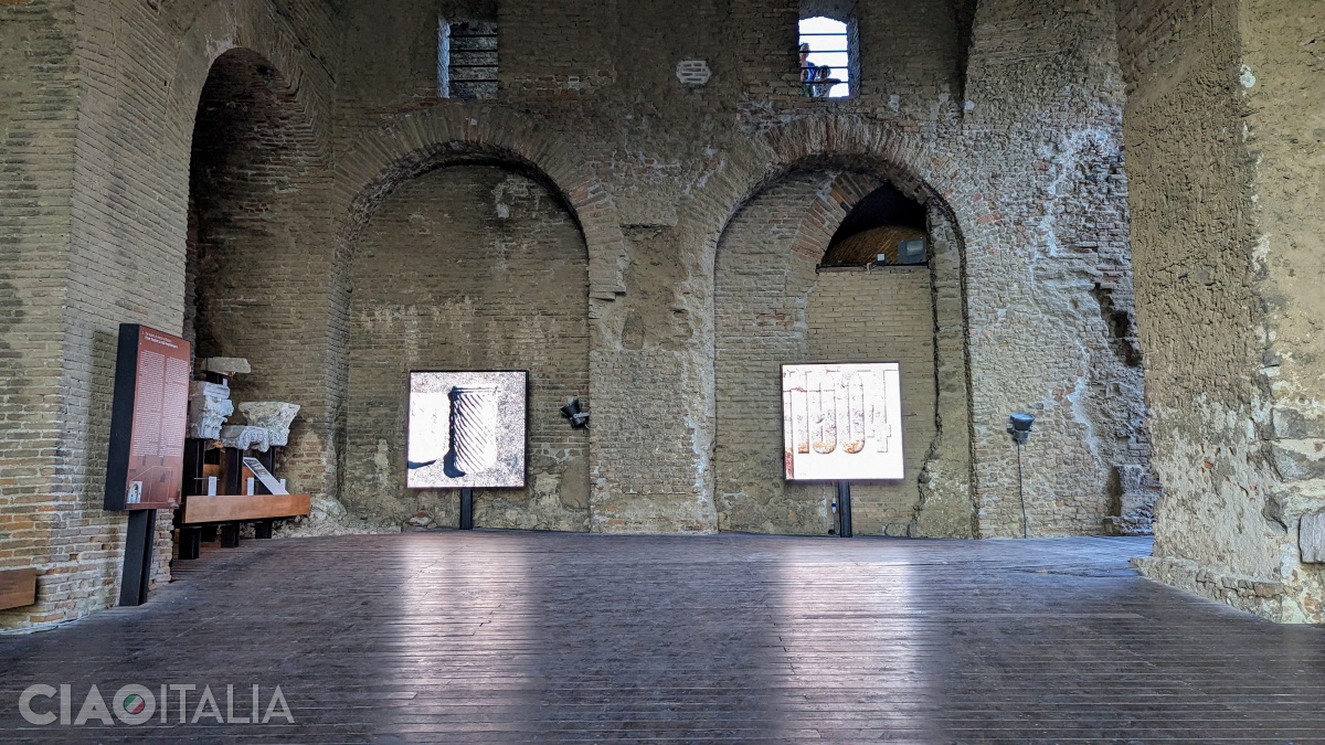 The interior of one of the rooms adjacent to the stage
