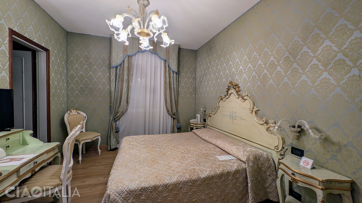 Room at Hotel Carlton on the Grand Canal