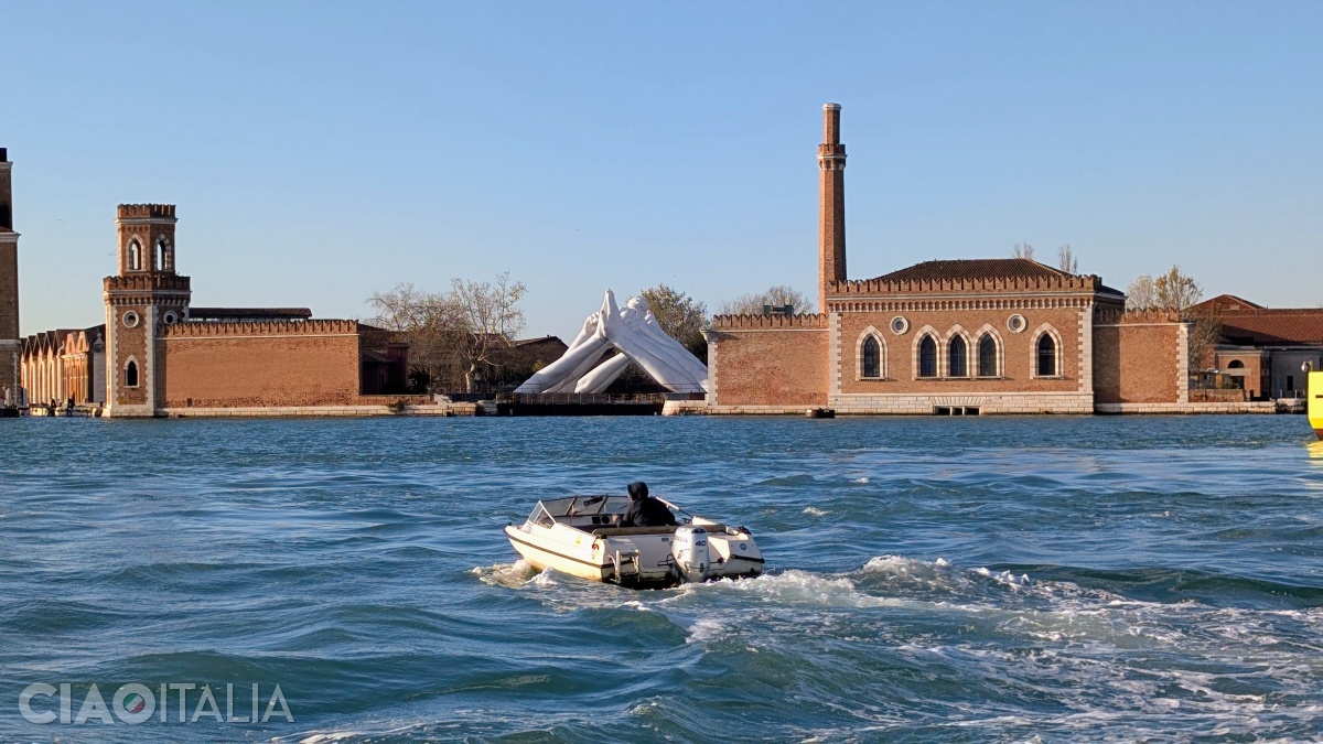 You can also see "Building Bridges" from the vaporetto.