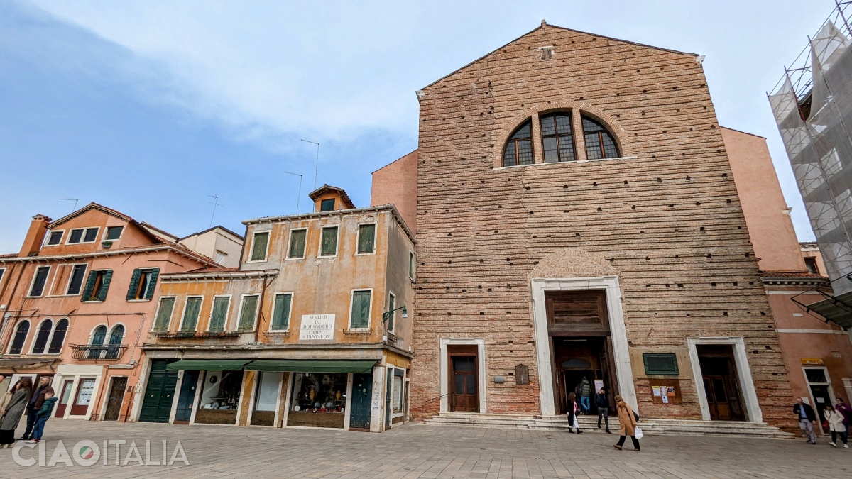 The façade of the Church of San Pantalon was never completed.