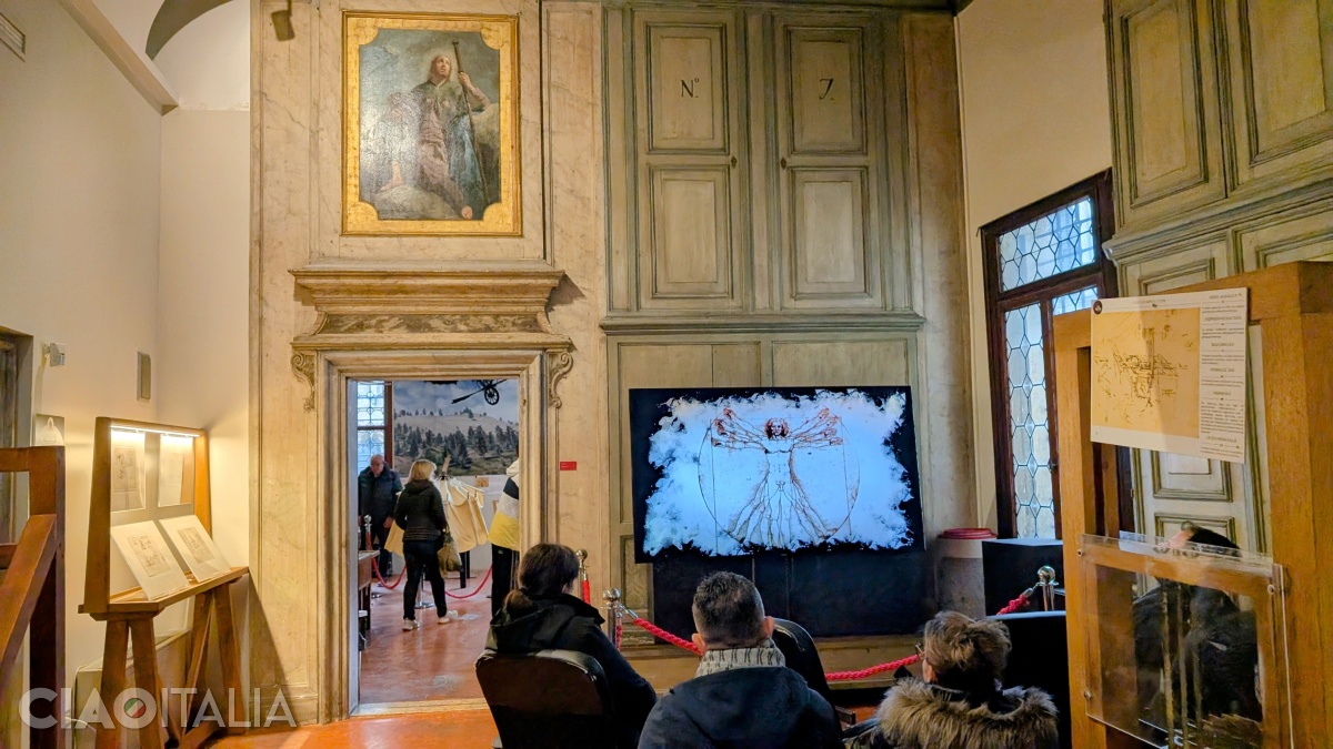 As you go upstairs, you can watch a short film about Leonardo da Vinci's work.