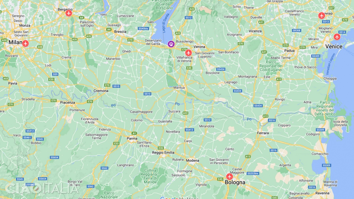 Position of Gardaland on the Google Map relative to nearby airports