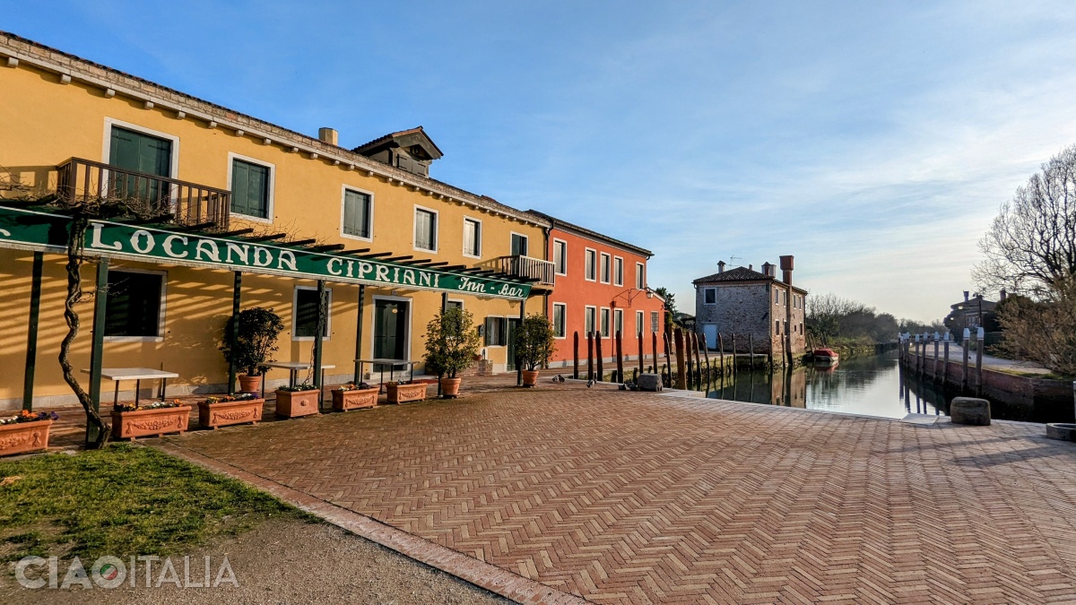 Locanda Cipriani has hosted numerous famous personalities from different eras.
