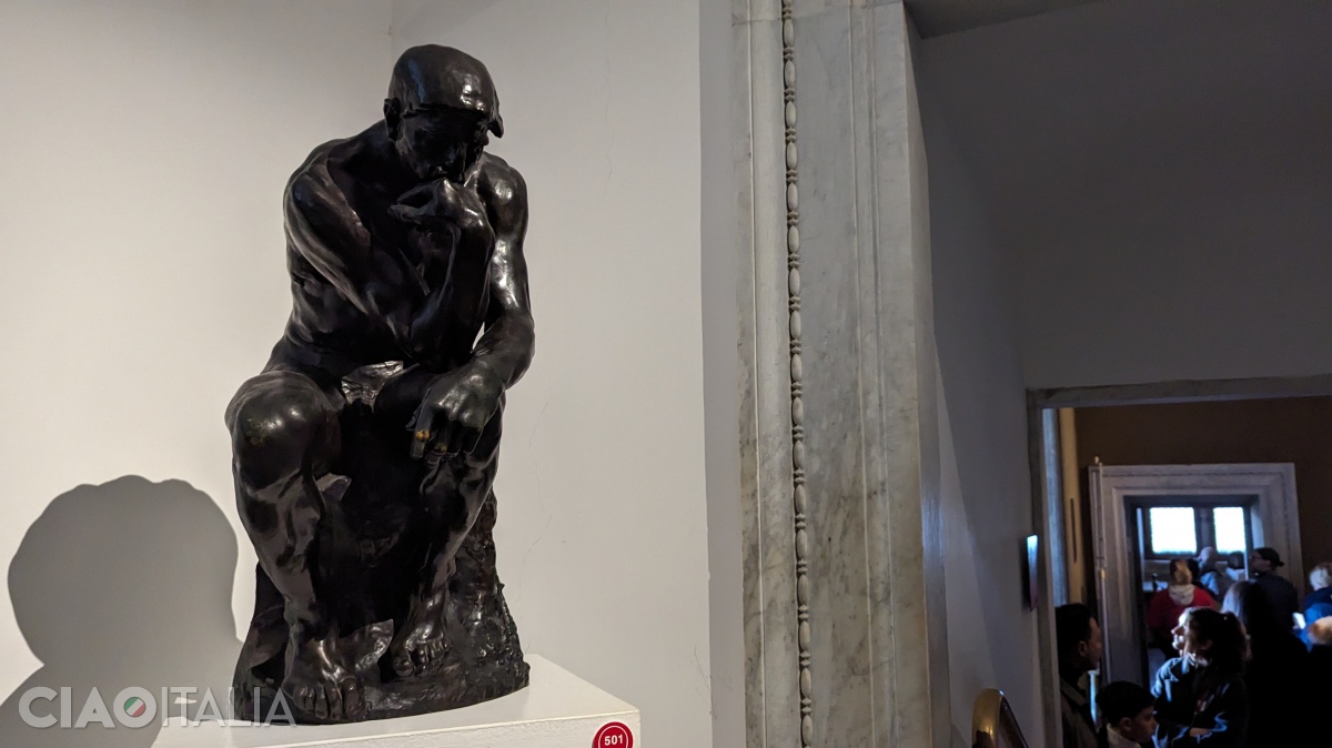 A version of Rodin's "The Thinker"