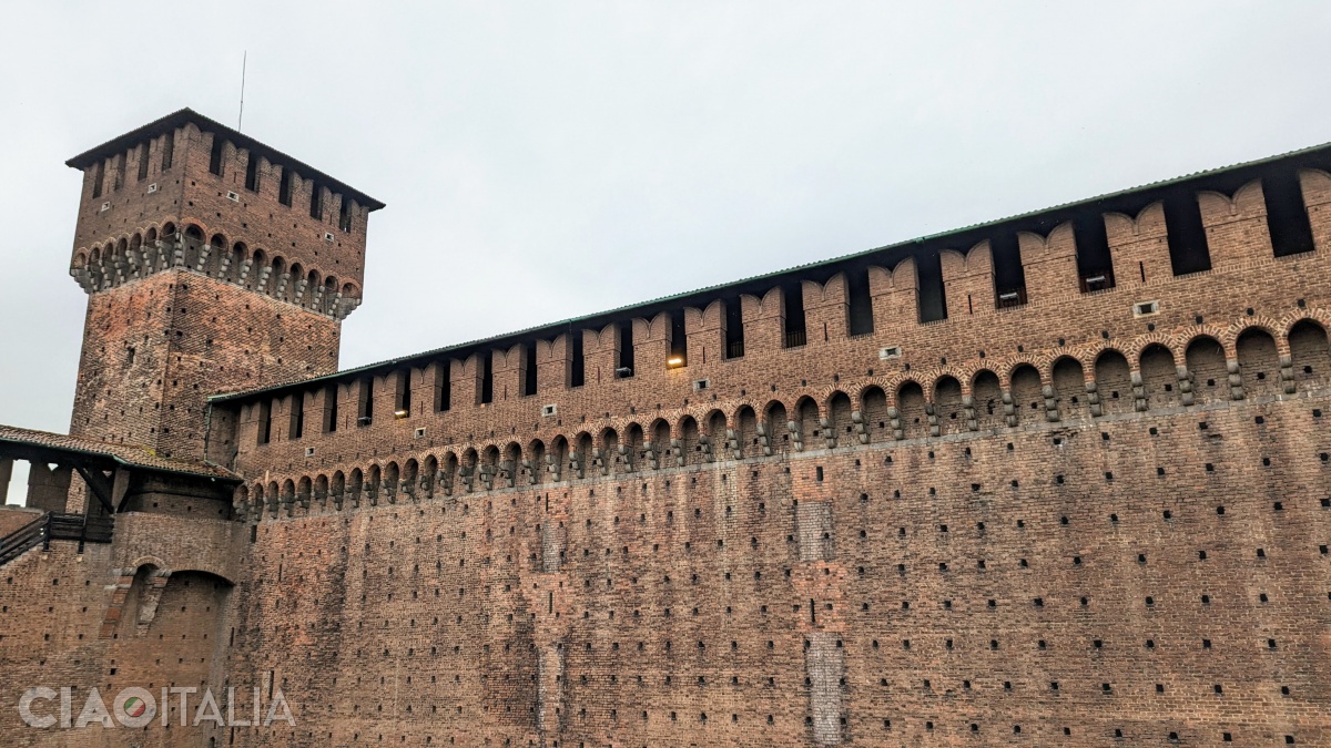 Take a walk with the children on the walls of Sforza Castle.