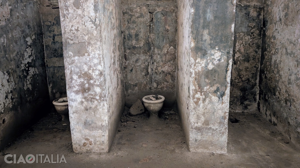 Unlike other air-raid shelters, those in the Galleria Borbonica were equipped with toilets.