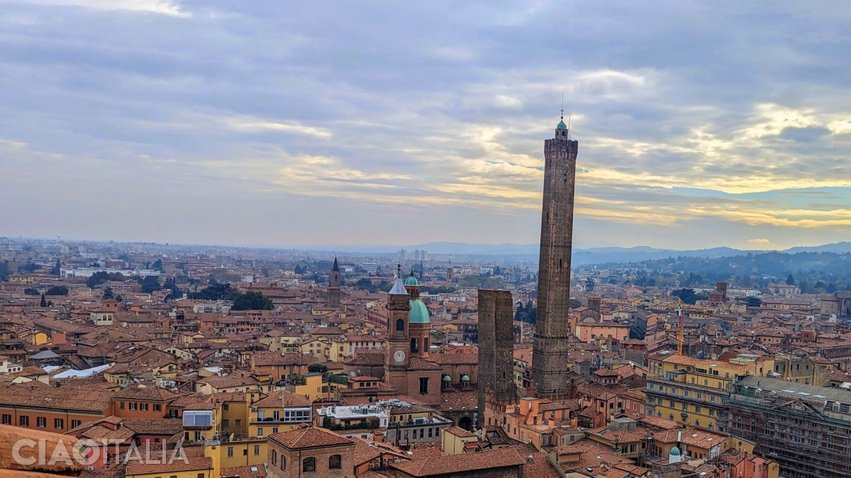 The two leaning towers seen from Prendiparte Tower
