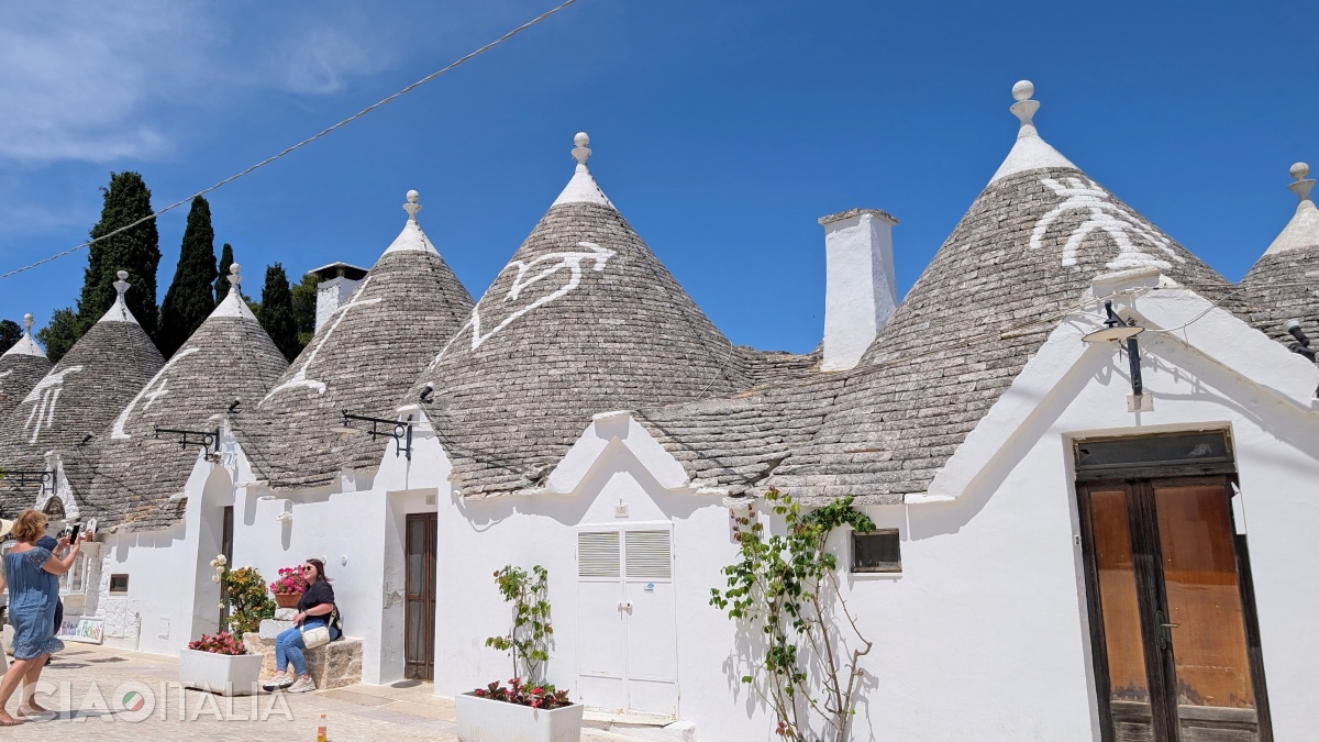 Most of the trulli are located in the Rione Monti district of Alberobello.