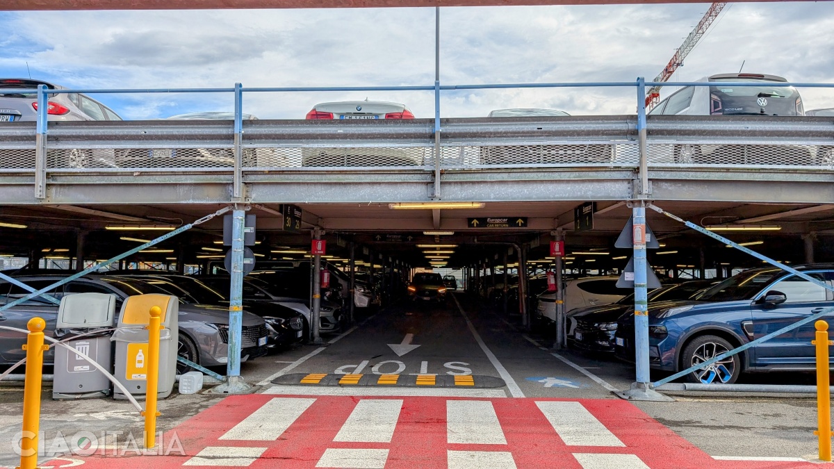 The rental car parking lot is a few minutes away from Bologna Airport.