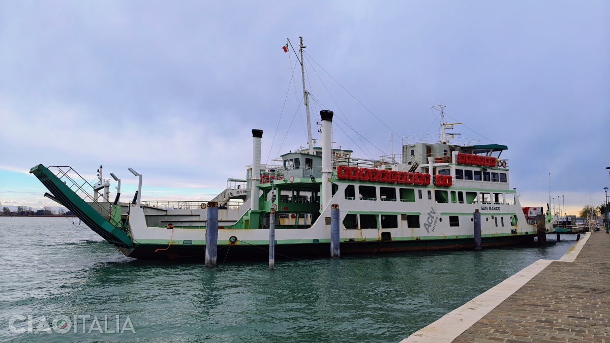 The ferry that connects Venice to the island of Lido di Venezia