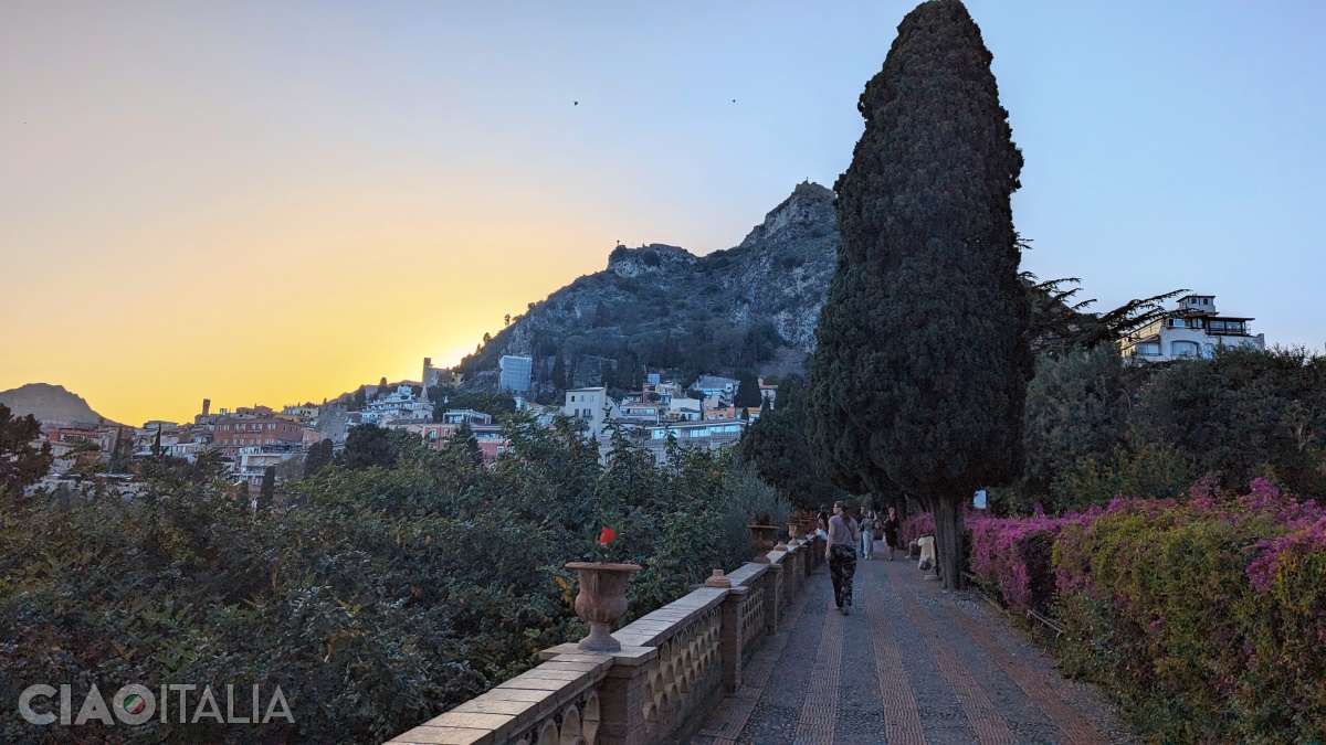 The view toward Taormina