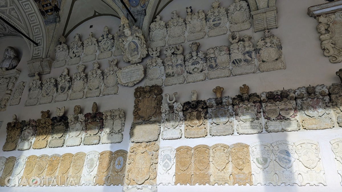 At the University of Padua, there are about 3,000 coats of arms of students, professors, and rectors.