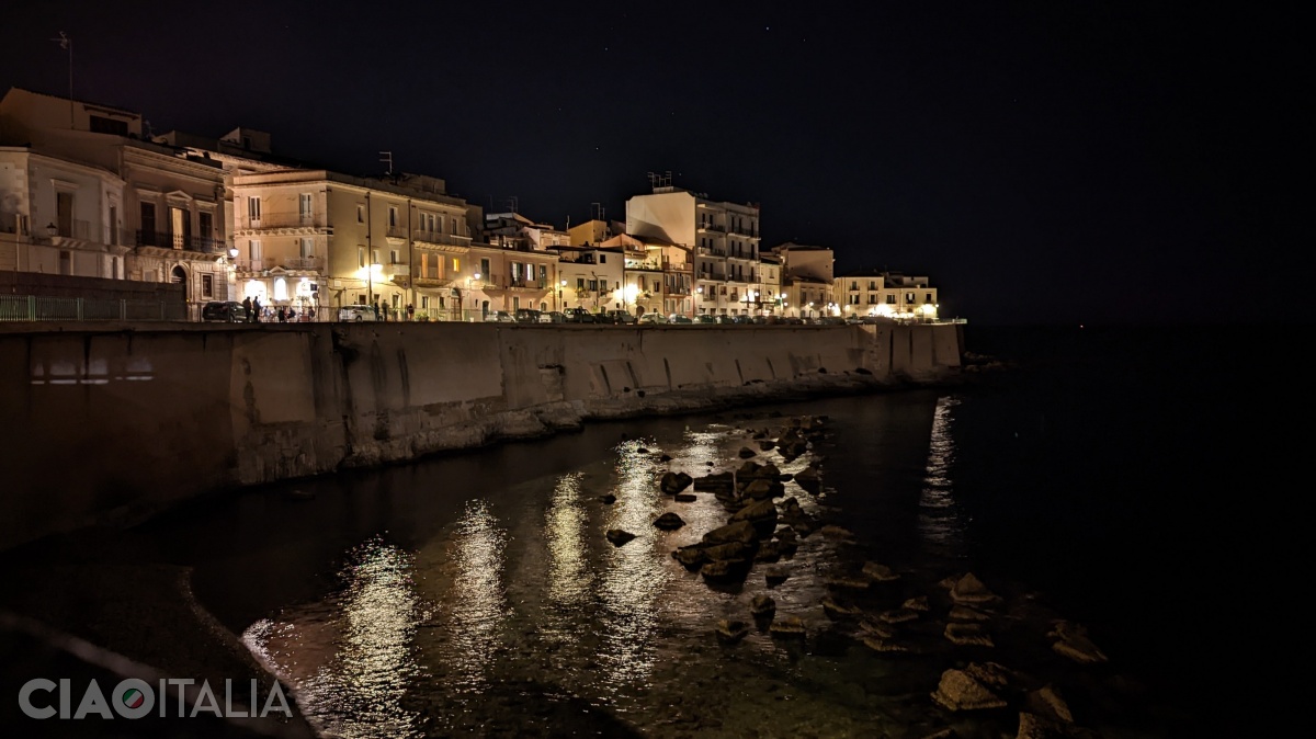 Lungomare di Levante at night