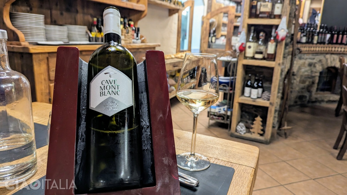 The white wine Blanc de Morgex et de La Salle is very well known in the Aosta Valley.