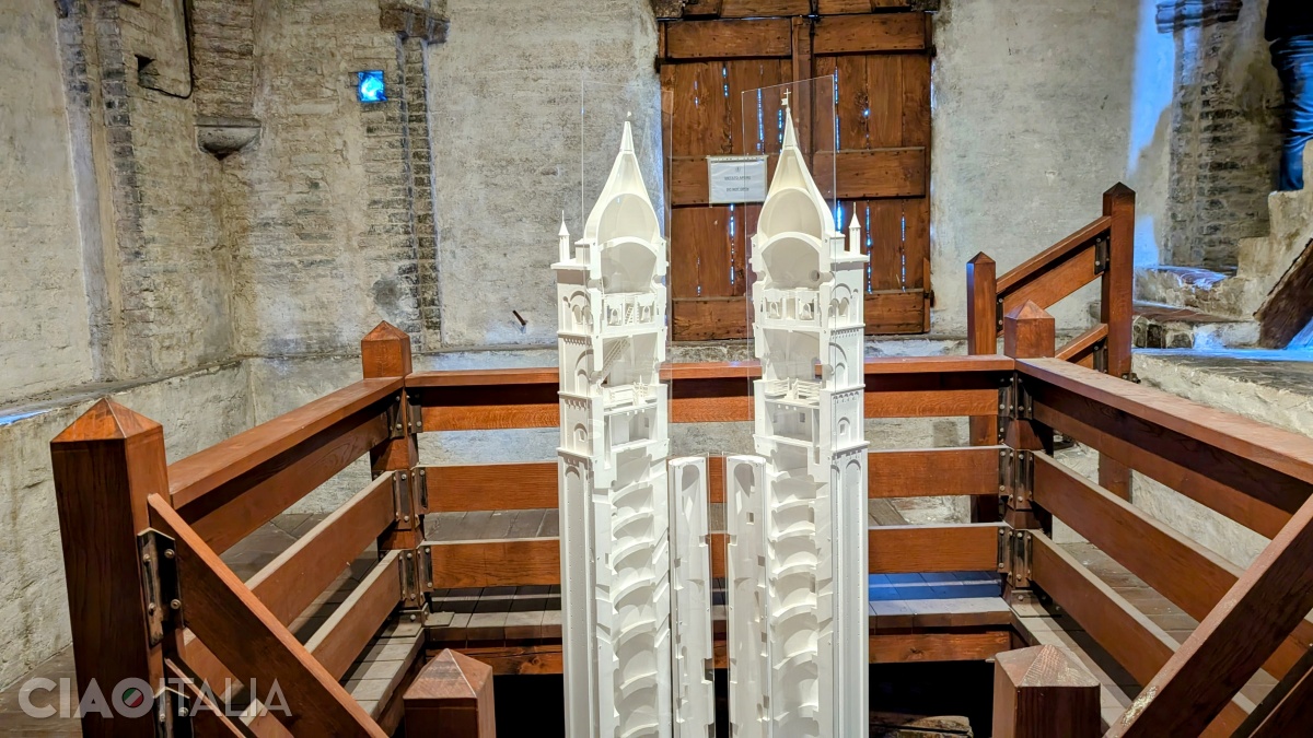 The model at the top of the first tower gives you an overview of the structure.