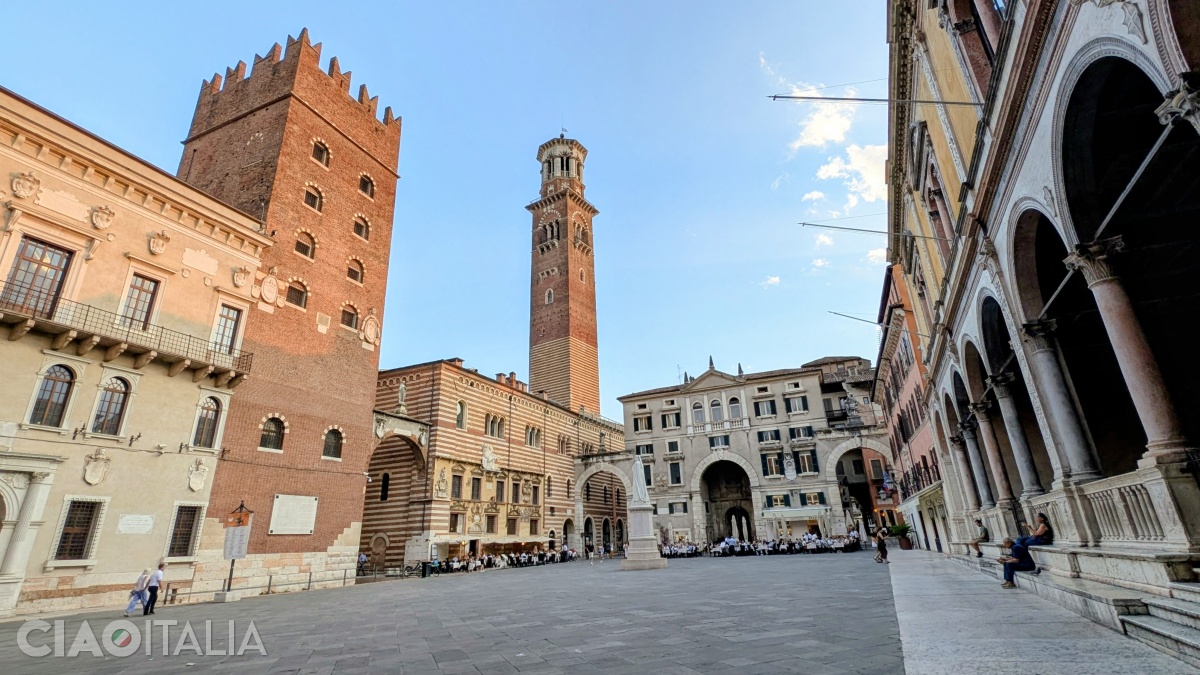 Piazza dei Signori in Verona