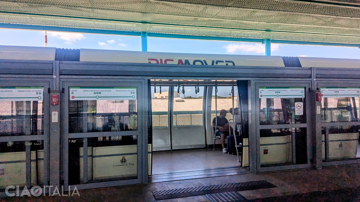 The Pisa Mover provides a connection between the airport and Pisa Central Station in just 5 minutes.
