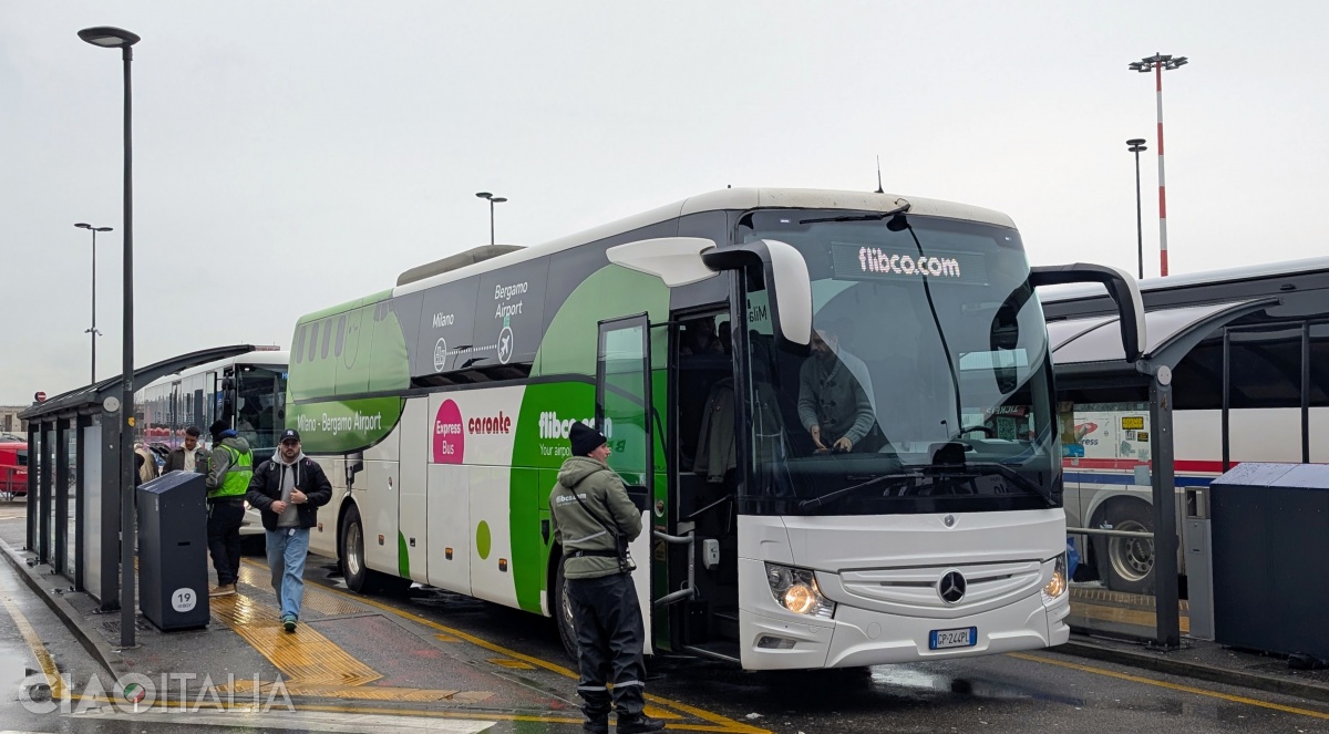 For Flibco transfers between Bergamo Airport and Milan, it is recommended to buy your tickets in advance.